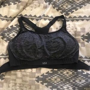 VS Black Sports Bra
